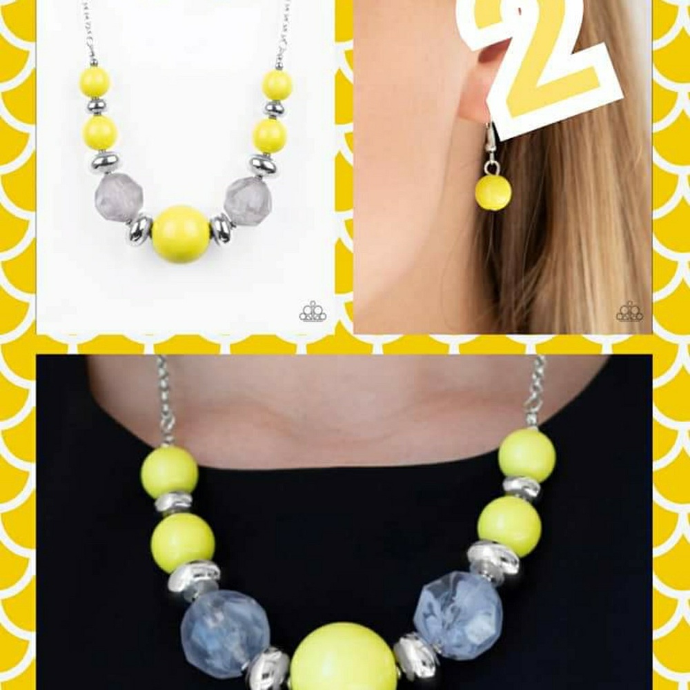 Short necklace set